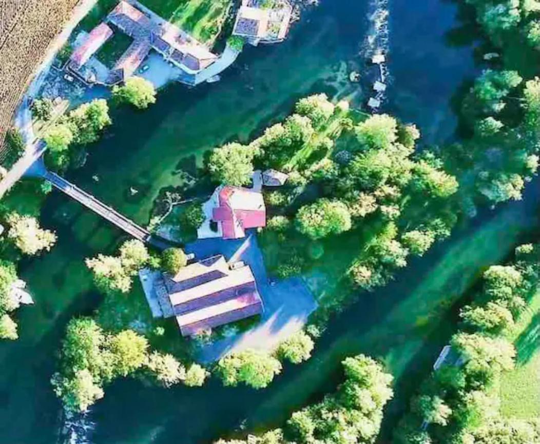 Villa Ile De Malvy Saint-Simeux Exterior foto